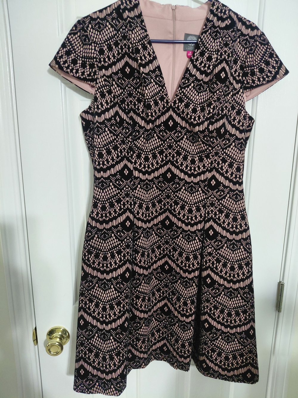 Vince Camuto Black Lace-Pattern Dress with Blush Underlay